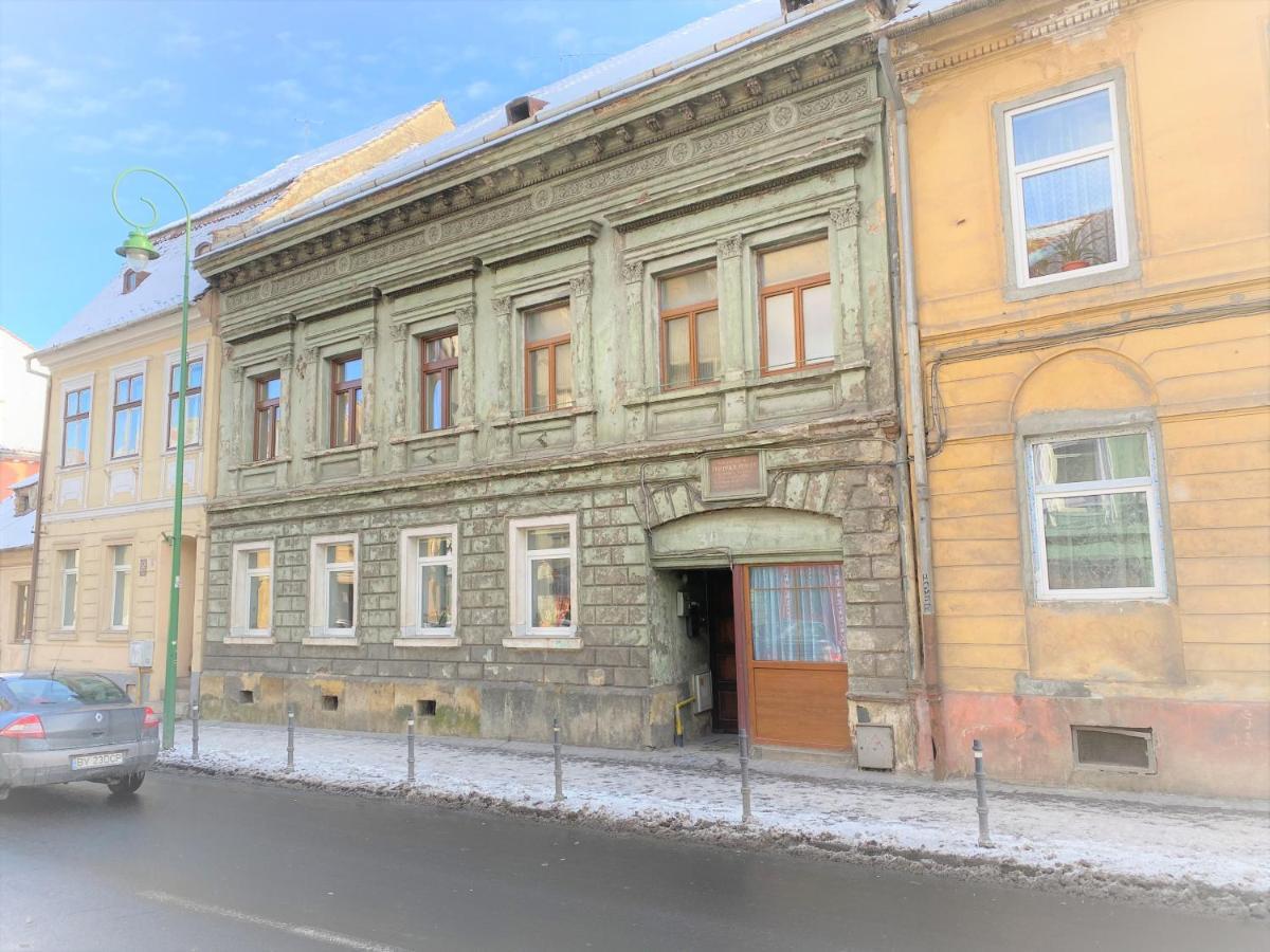 Апартаменти The Old Town Nest Брашов Екстер'єр фото